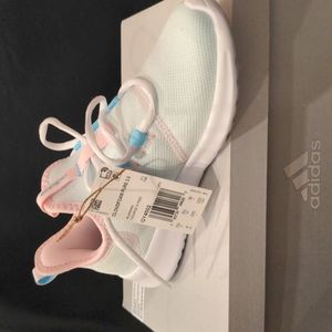 Adidas Kids Cloudfoam Pure 2.0 - size 3.5
